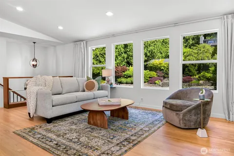$950,000 | 803 Timberlake Way, Bellingham, WA 98229