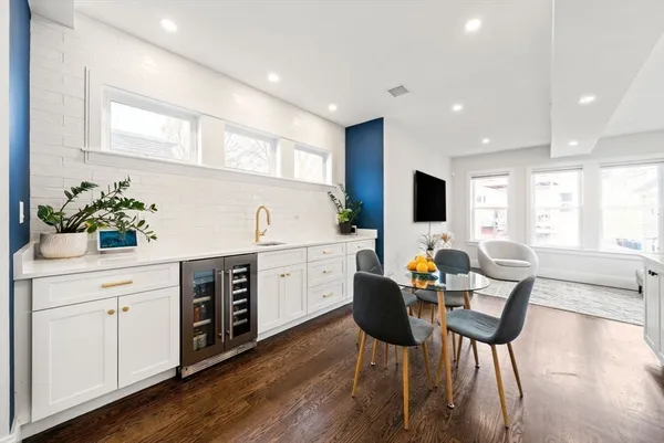 $975,000 | 12-14 Porter Street, Unit 12, Boston, MA 02130