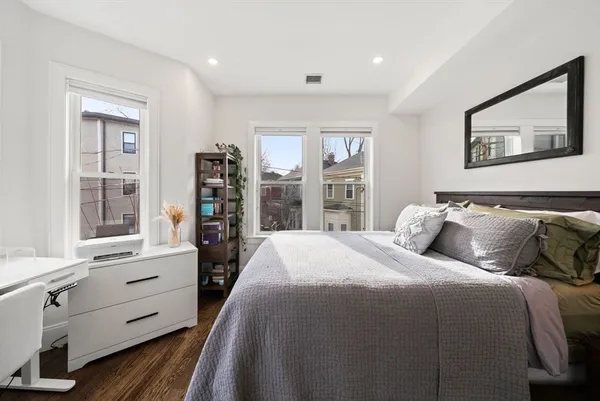 $975,000 | 12-14 Porter Street, Unit 12, Boston, MA 02130