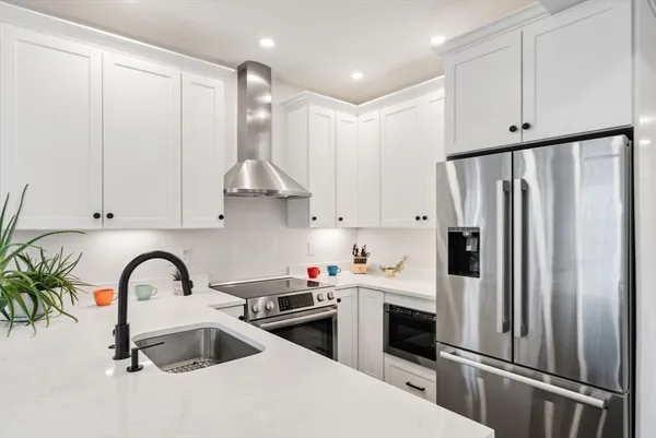 $975,000 | 12-14 Porter Street, Unit 12, Boston, MA 02130