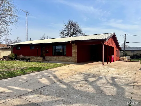 $184,900 | 604 Maple Street, Sikeston, MO 63801
