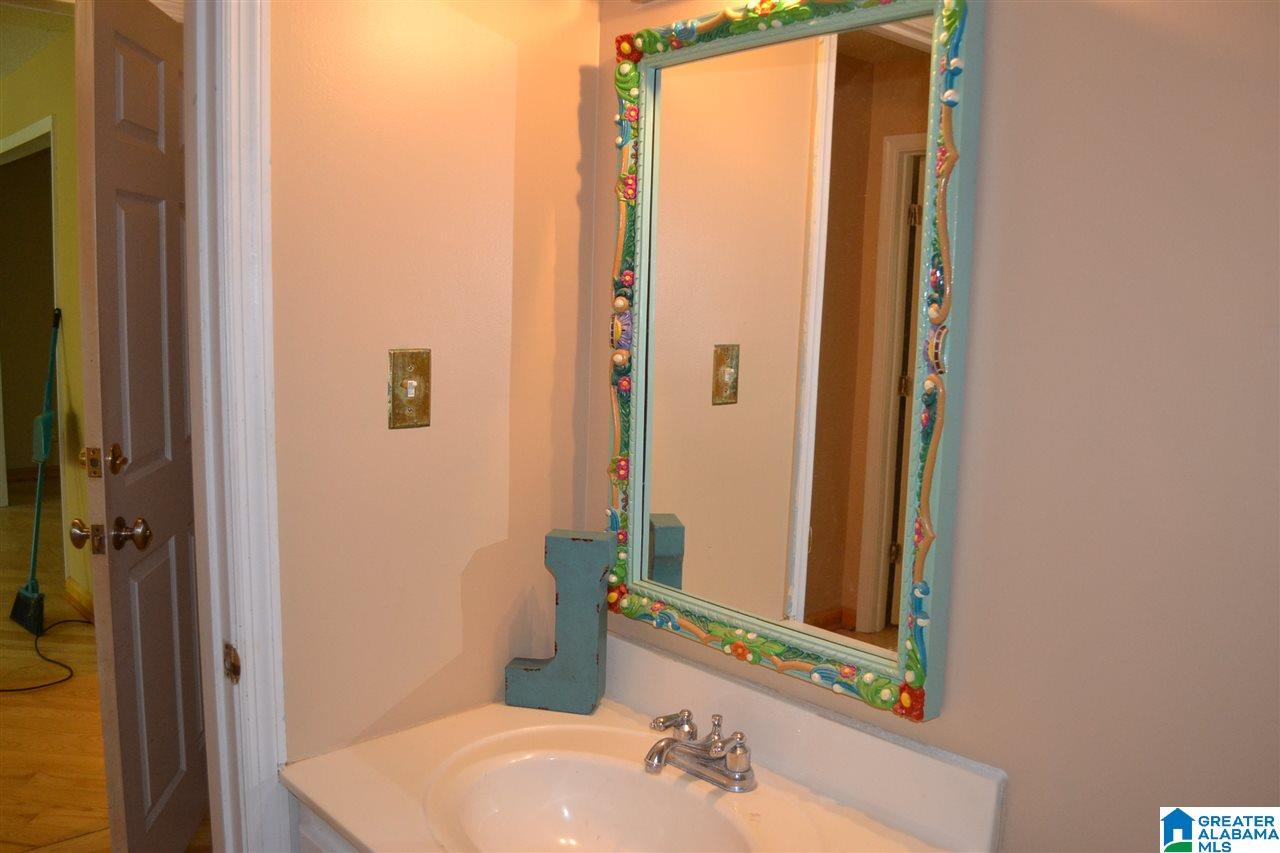 1364 Mountain Lake Road Warrior, AL 35180 - Photo 10 of 10