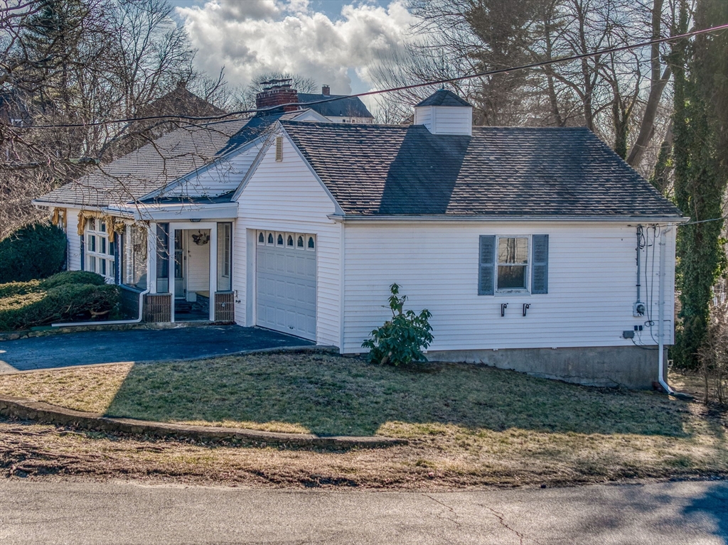 70 Moon Road Lynn, MA 01904 - Photo 3 of 35 Gallery Image 3