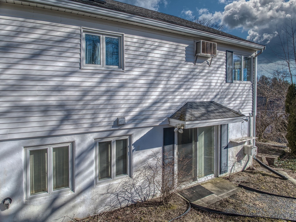 70 Moon Road Lynn, MA 01904 - Photo 6 of 35 Gallery Image 6
