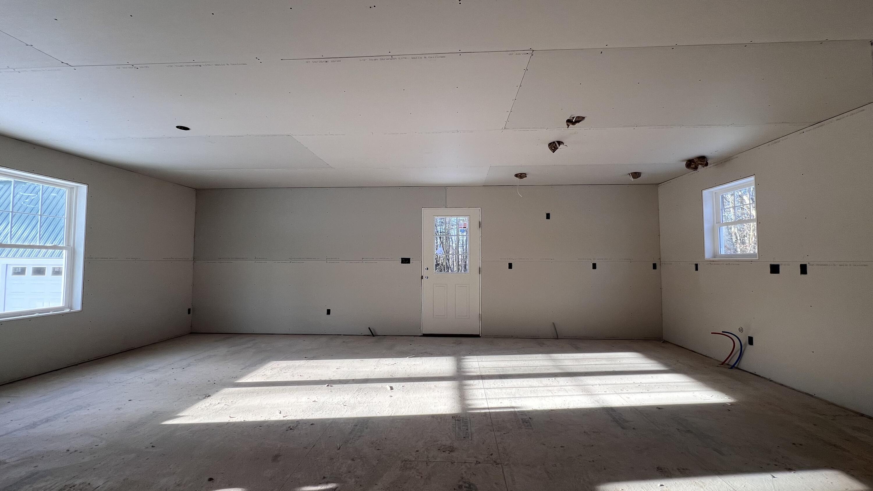 140 Raymond Hill Road Raymond, ME 04071 - Photo 9 of 37 IMG_1703