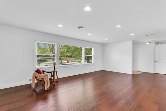 $675,000 | 811 Hamilton Drive, Champaign, IL 61820