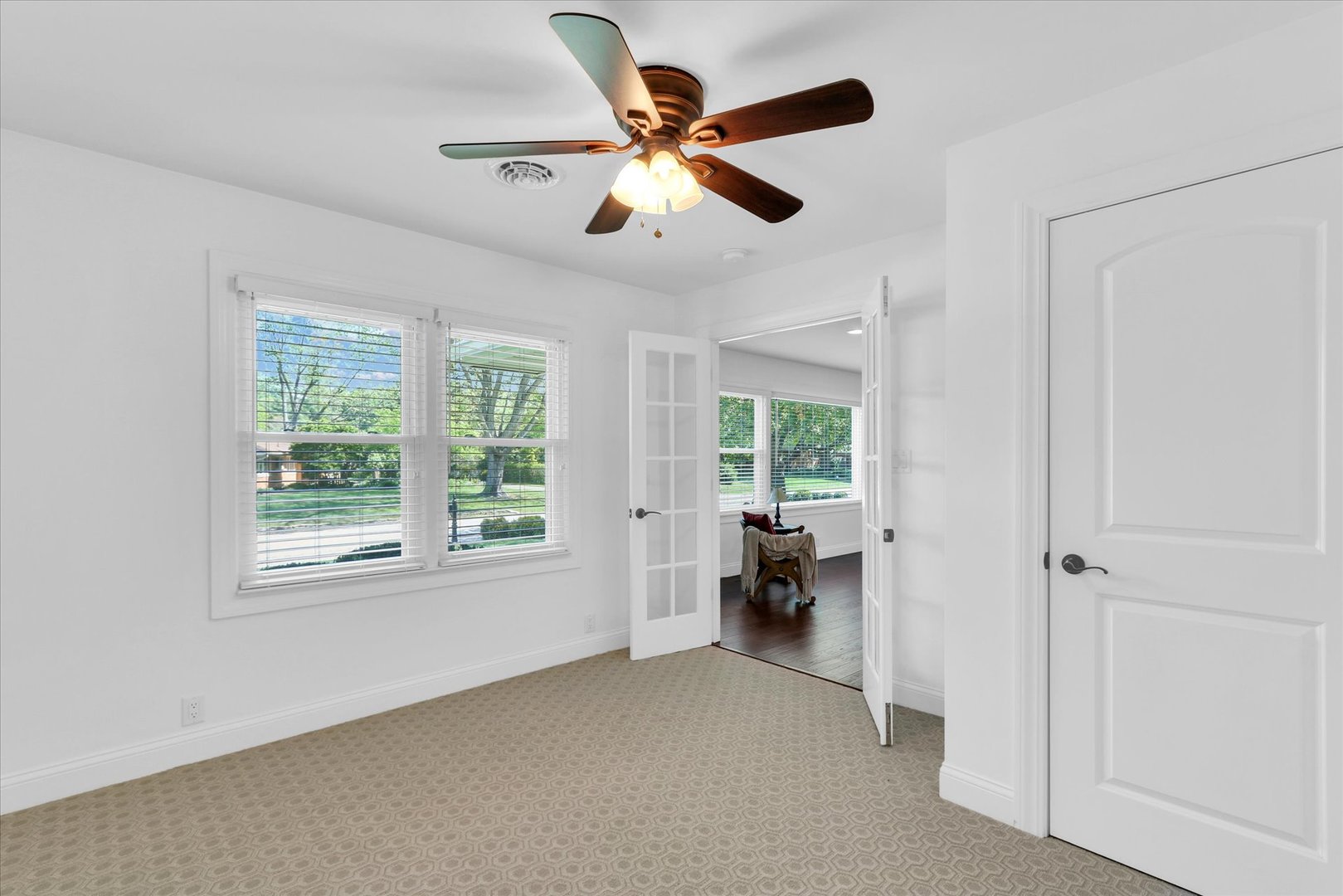 811 Hamilton Drive Champaign, IL 61820 - Photo 12 of 49