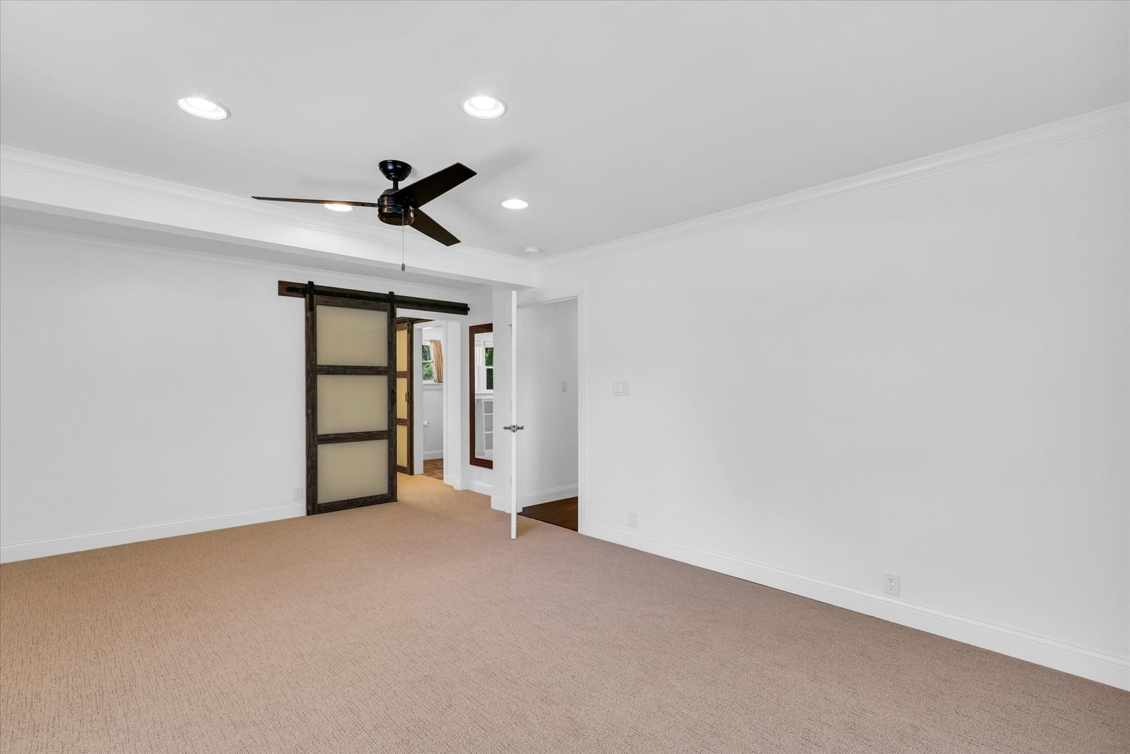 811 Hamilton Drive Champaign, IL 61820 - Photo 25 of 49