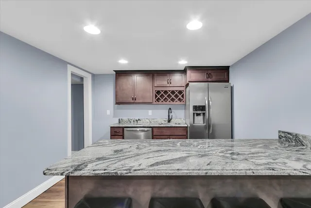 $675,000 | 811 Hamilton Drive, Champaign, IL 61820