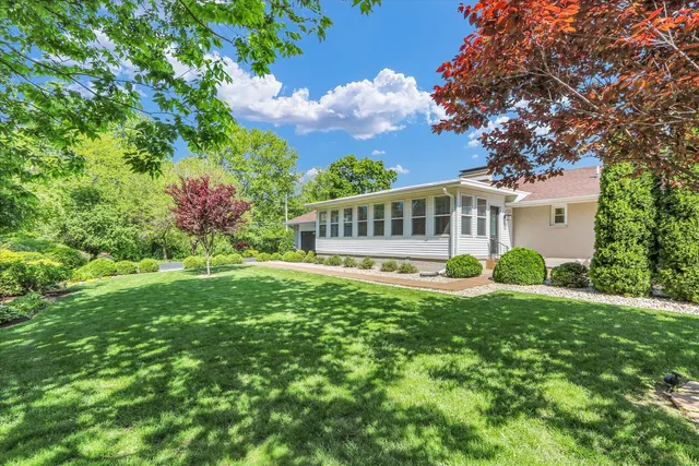 $675,000 | 811 Hamilton Drive, Champaign, IL 61820