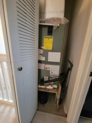 a view of living room with washer and dryer