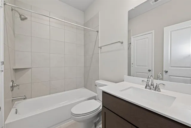 $2,600 | 8619 Gleaming Vlg Way, Richmond, TX 77406