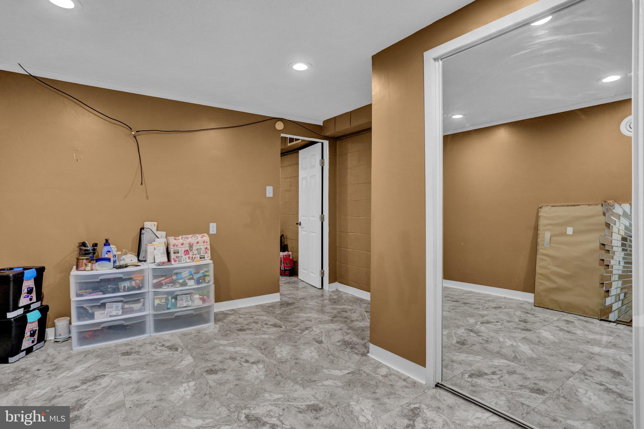 324 McClellan Street Reading, PA 19611 - Photo 22 of 29