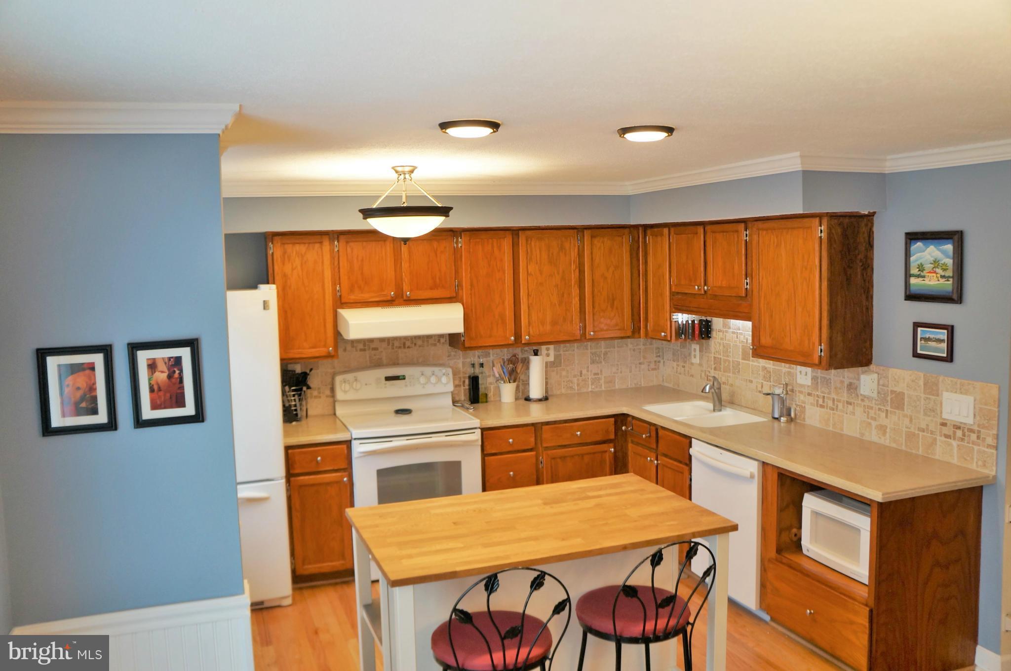 5816 Canvasback Road Burke, VA 22015 - Photo 3 of 25 Kitchen