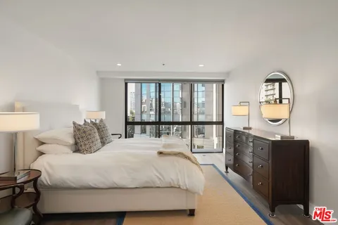 $1,395,000 | 10790 Wilshire Boulevard, Unit 503, Los Angeles, CA 90024