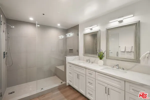 $1,395,000 | 10790 Wilshire Boulevard, Unit 503, Los Angeles, CA 90024