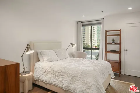 $1,395,000 | 10790 Wilshire Boulevard, Unit 503, Los Angeles, CA 90024