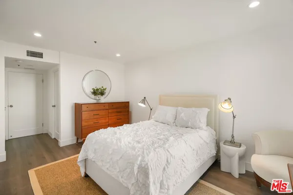 $1,395,000 | 10790 Wilshire Boulevard, Unit 503, Los Angeles, CA 90024