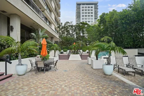 $1,395,000 | 10790 Wilshire Boulevard, Unit 503, Los Angeles, CA 90024