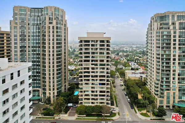 $1,395,000 | 10790 Wilshire Boulevard, Unit 503, Los Angeles, CA 90024