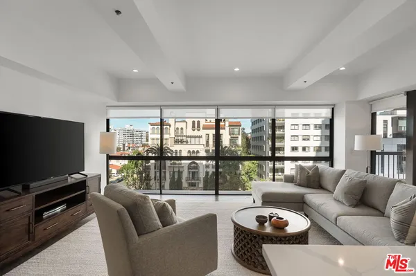 $1,395,000 | 10790 Wilshire Boulevard, Unit 503, Los Angeles, CA 90024