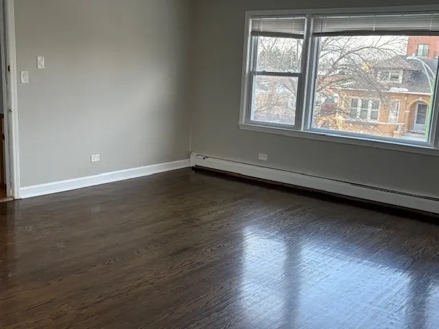 $2,300 | 5619 North Menard Avenue, Unit 2, Chicago, IL 60646