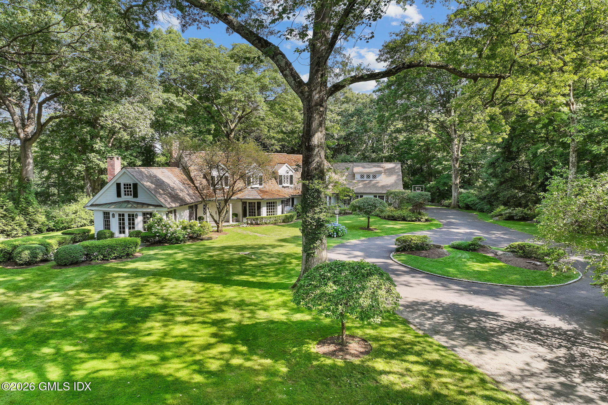 14 Pinecroft Road Greenwich, CT 06830 - Photo 2 of 47 12-web-or-mls-14-pinecroft-rd