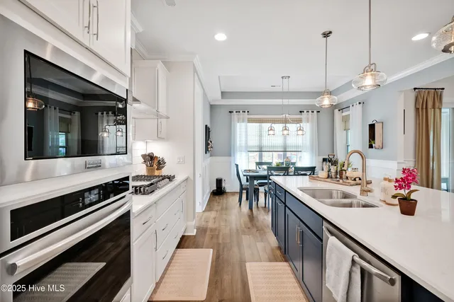 $695,000 | 664 Breezewood Drive Southeast, Bolivia, NC 28422