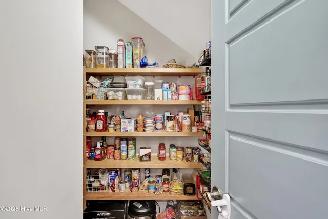 $695,000 | 664 Breezewood Drive Southeast, Bolivia, NC 28422