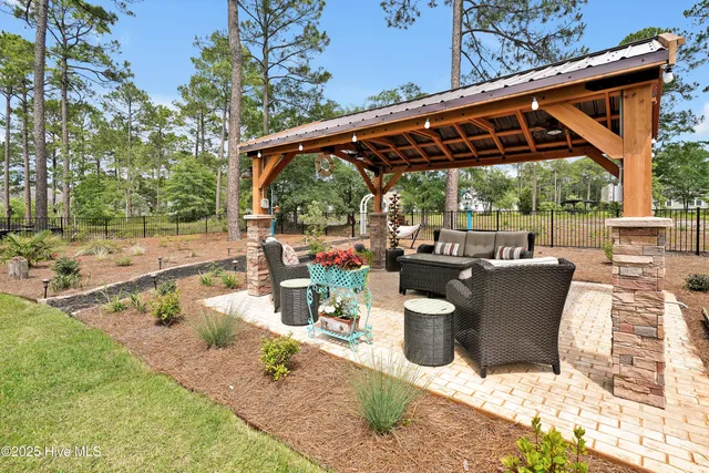 $695,000 | 664 Breezewood Drive Southeast, Bolivia, NC 28422