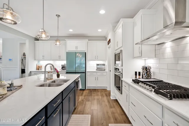 $695,000 | 664 Breezewood Drive Southeast, Bolivia, NC 28422