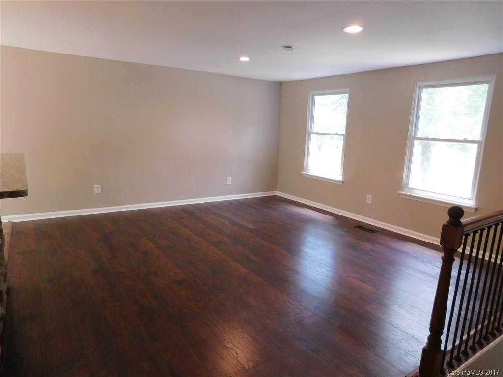 6639 Reddman Road Charlotte, NC 28212 - Photo 4 of 23