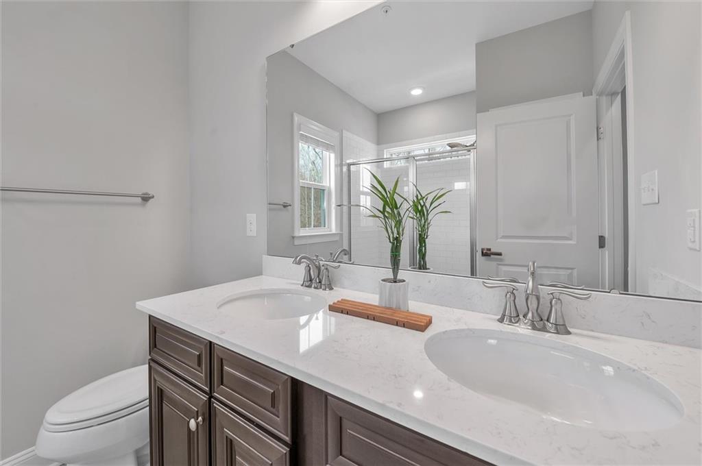 112 Cole Drive McKees Rocks, PA 15136 - Photo 12 of 21 Gallery Image 12