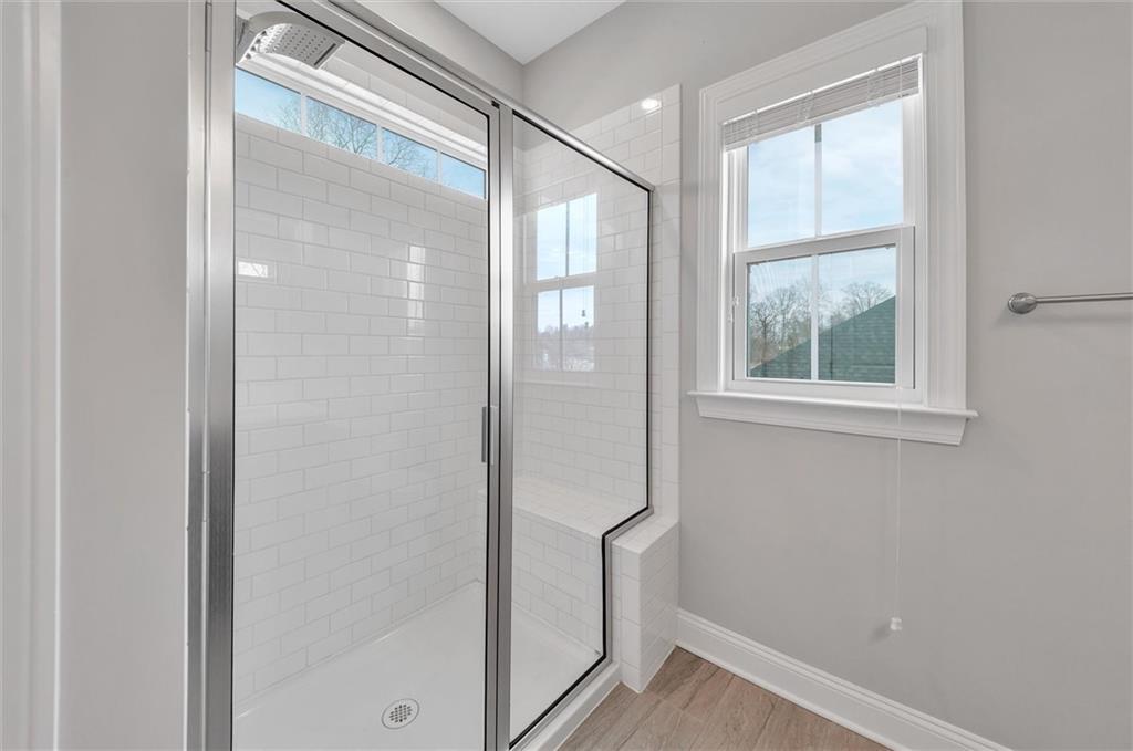 112 Cole Drive McKees Rocks, PA 15136 - Photo 13 of 21 Gallery Image 13