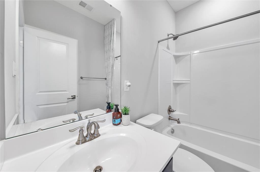 112 Cole Drive McKees Rocks, PA 15136 - Photo 14 of 21 Gallery Image 14