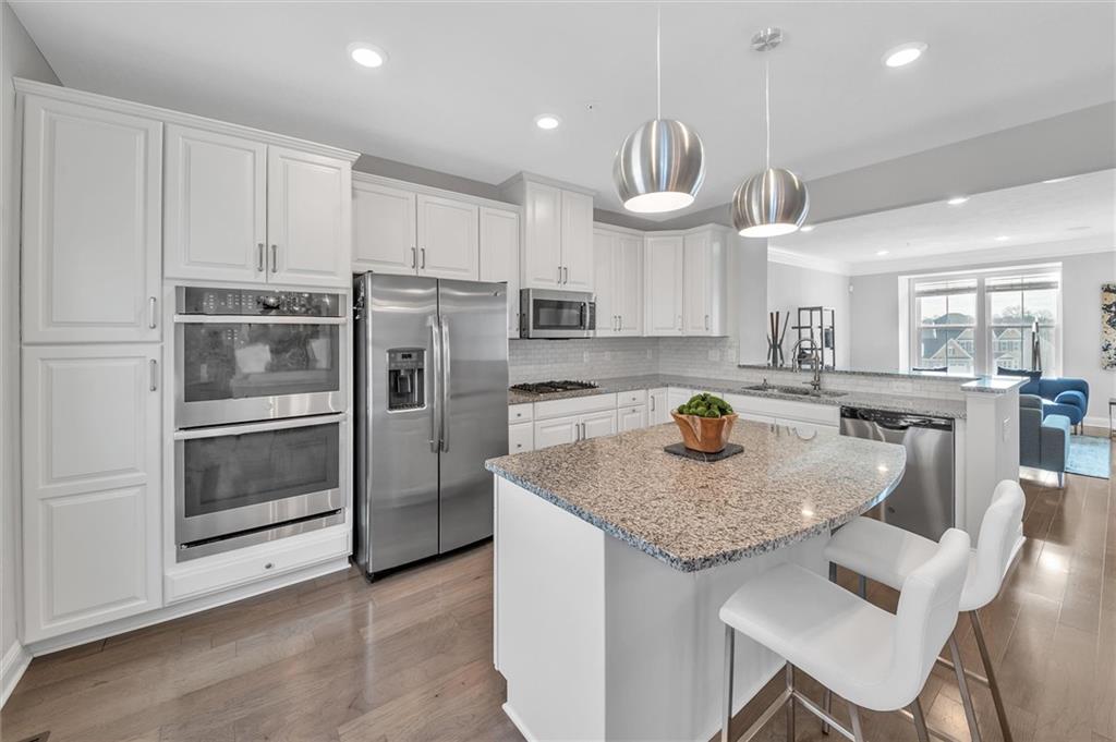 112 Cole Drive McKees Rocks, PA 15136 - Photo 6 of 21 Gallery Image 6