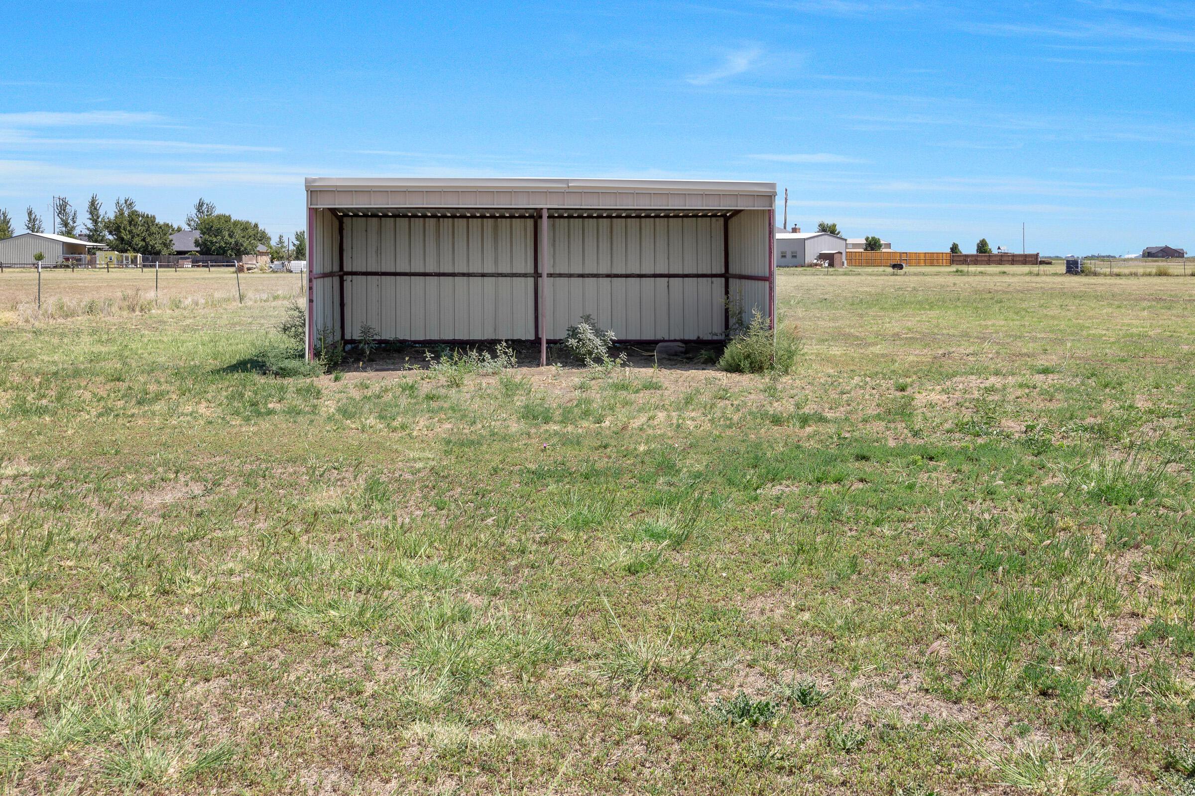 1371 Grasslands Road Bushland, TX 79124 - Photo 28 of 36 27-Shelter