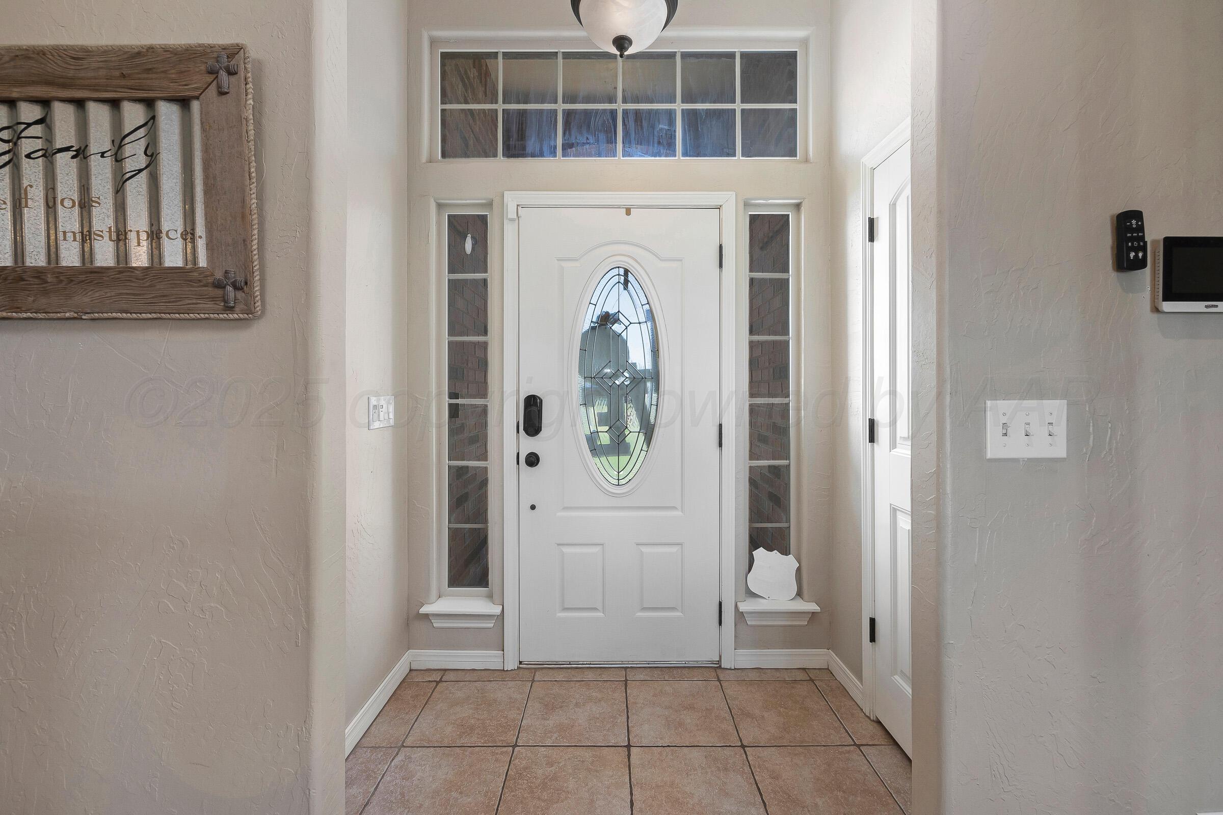 1371 Grasslands Road Bushland, TX 79124 - Photo 5 of 36 04-Foyer