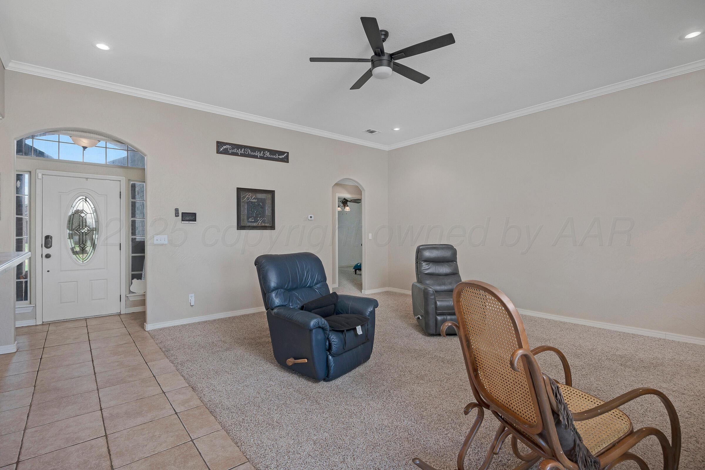 1371 Grasslands Road Bushland, TX 79124 - Photo 8 of 36 07-Living Room 3