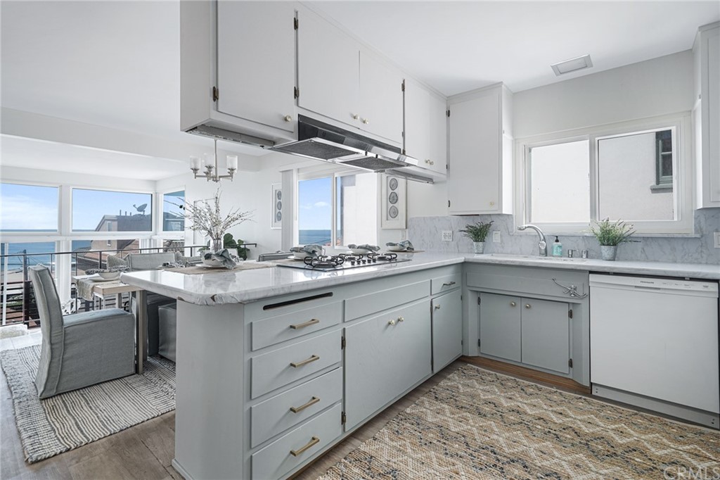 228 Redlands Street Playa del Rey, CA 90293 - Photo 10 of 22