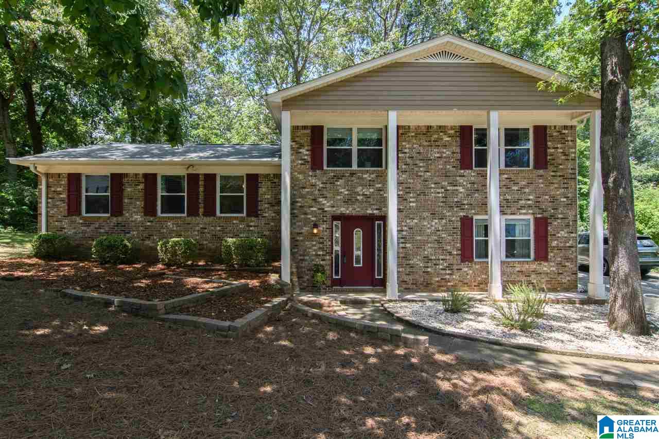 305 Mardis Lane Alabaster, AL 35007 - Photo 1 of 49