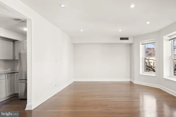 $2,500 | 1733 20th Street Northwest, Unit 301, Washington, DC 20009