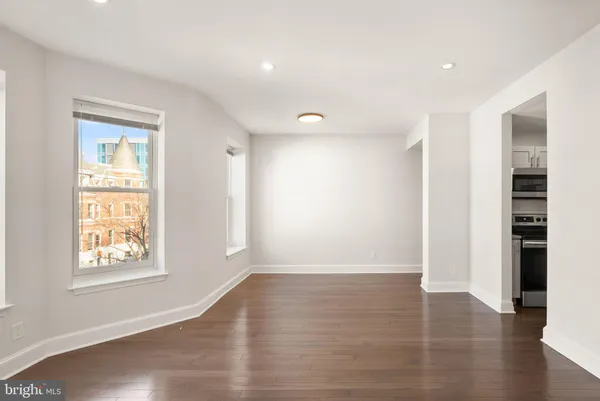 $2,500 | 1733 20th Street Northwest, Unit 301, Washington, DC 20009