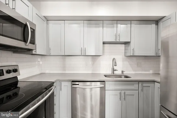 $2,500 | 1733 20th Street Northwest, Unit 301, Washington, DC 20009