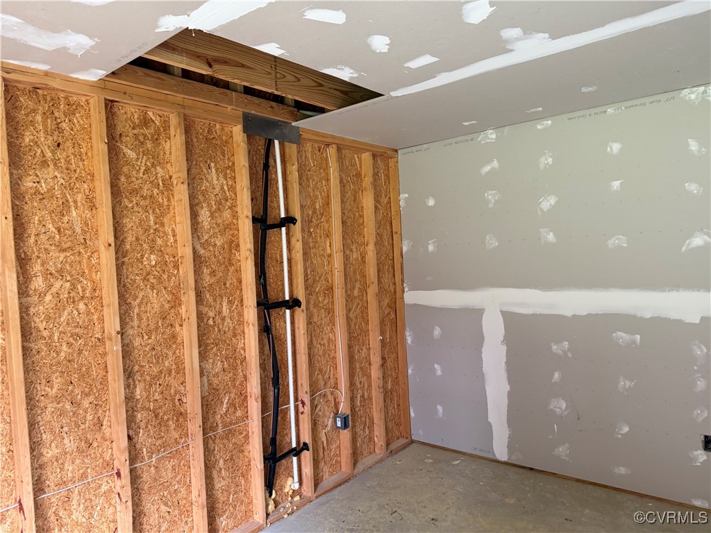 8900 Strath Road Henrico, VA 23231 - Photo 17 of 49 View of below grade area