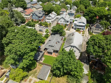 $889,000 | 229 6th Street, Providence, RI 02906