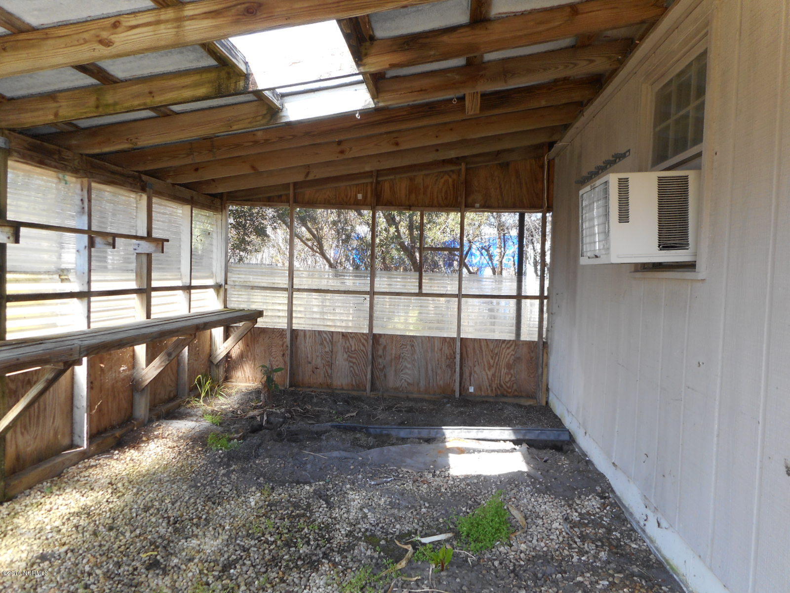 1230 Hibbs Road Newport, NC 28570 - Photo 29 of 39 Greenhouse on Side of Shed 2
