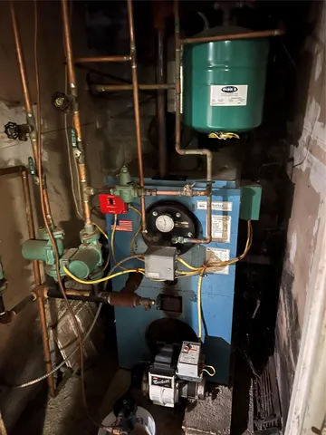 $499,999 | 417 North Monroe Avenue, Lindenhurst, NY 11757