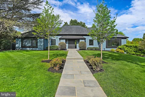 $2,375,000 | 1228 Perry William Drive, McLean, VA 22101
