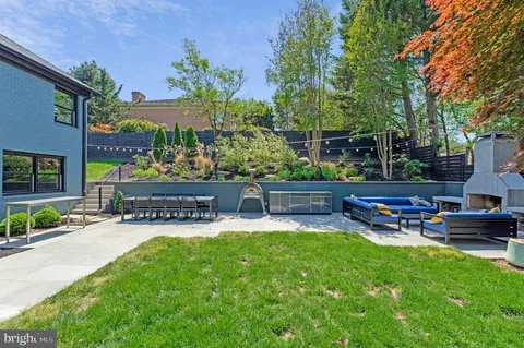$2,375,000 | 1228 Perry William Drive, McLean, VA 22101
